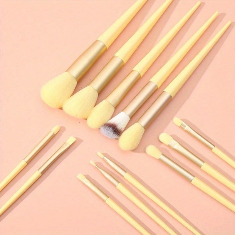 GlamlySkin GlowSweep 13Pcs Set